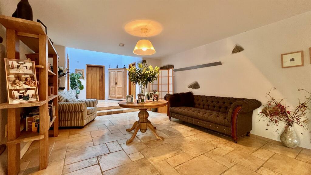 Inner Hallway Foyer