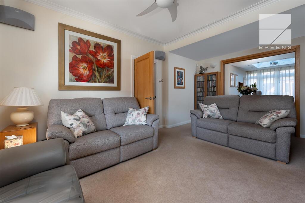 58 Cherrydown Avenue_0025.jpg