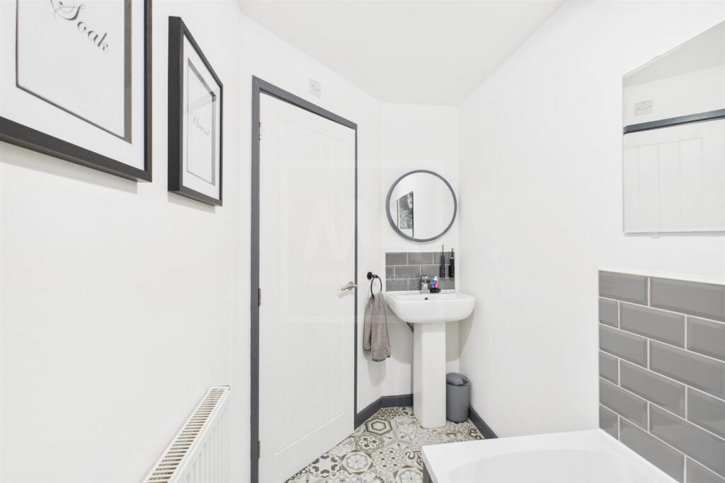 Main Bathroom