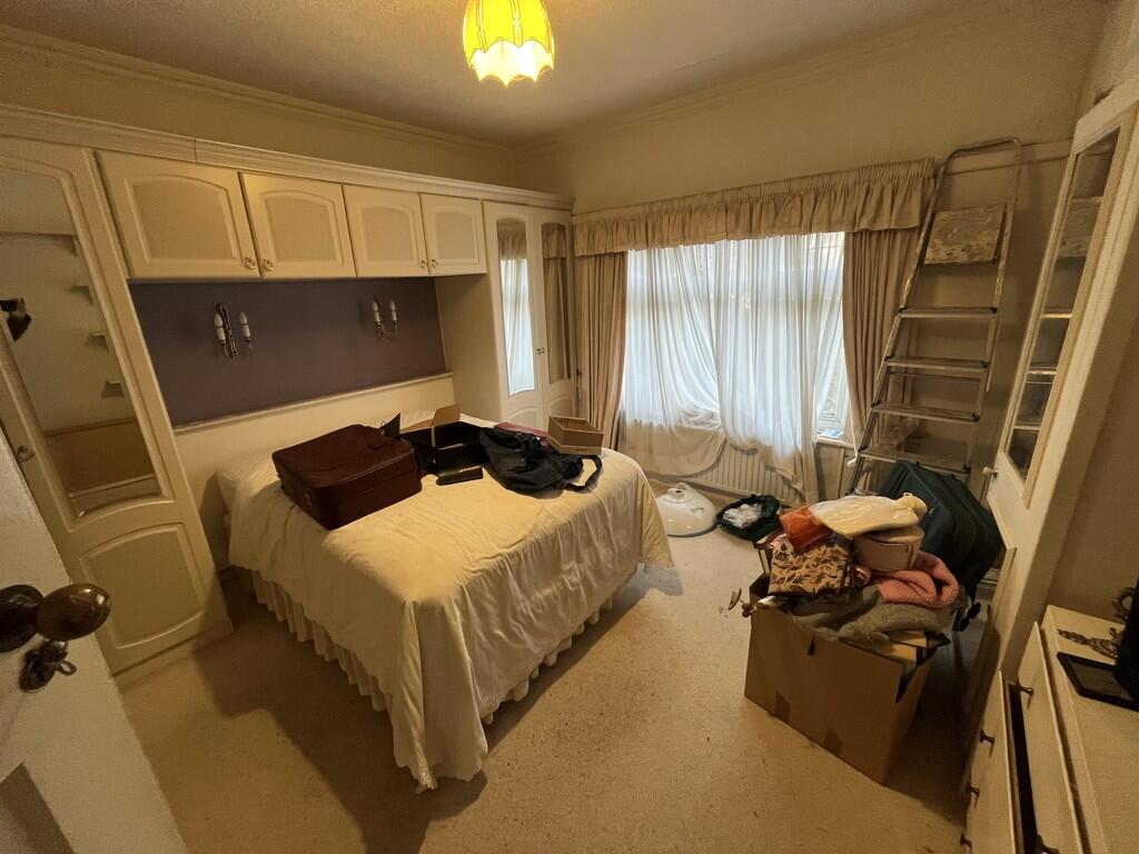 oval_19_t20251224...