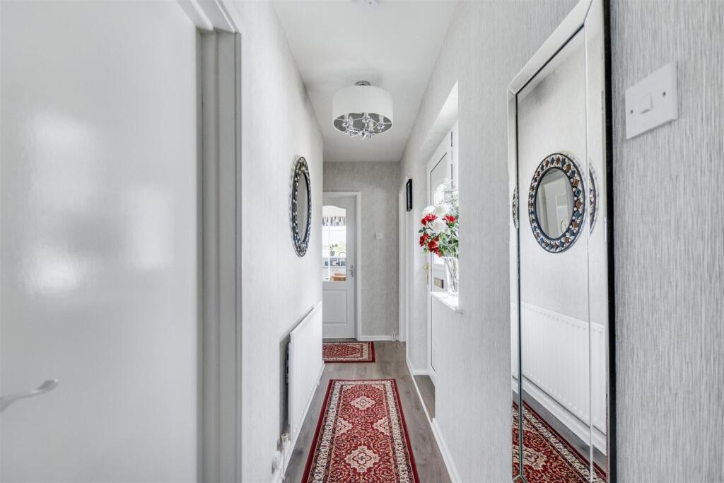 Entrance Hall_3.jpeg