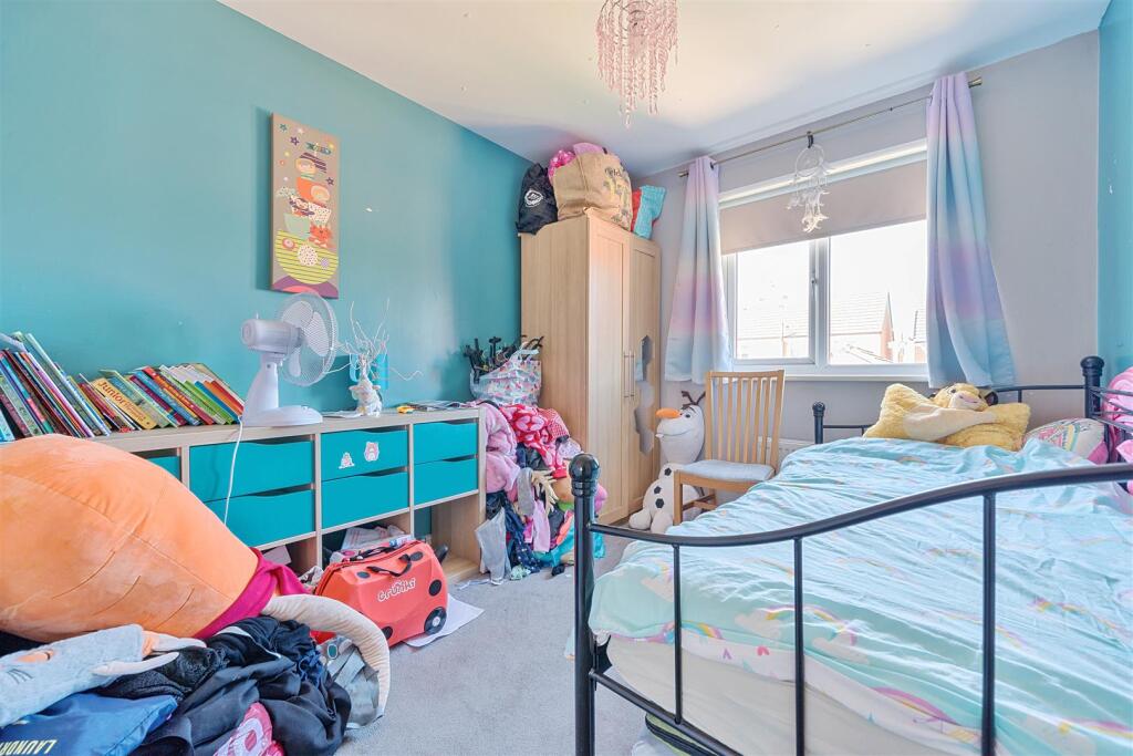 BEDROOM 3