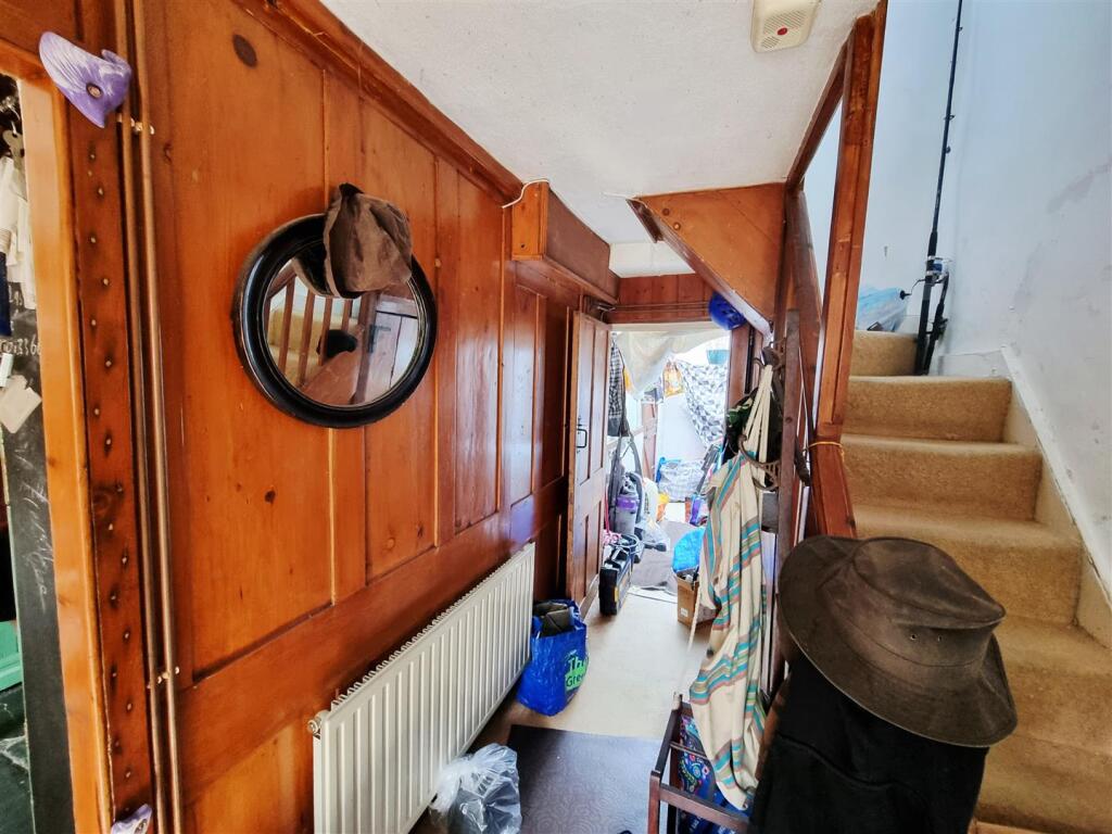 hallway.jpg