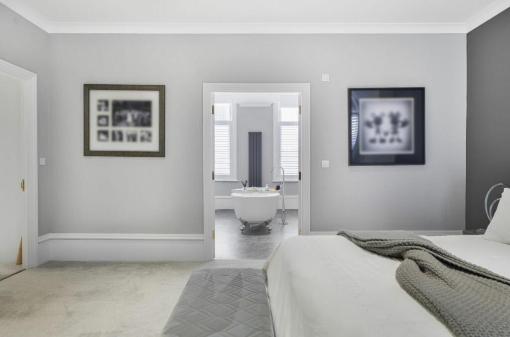 Bedroom One (3)