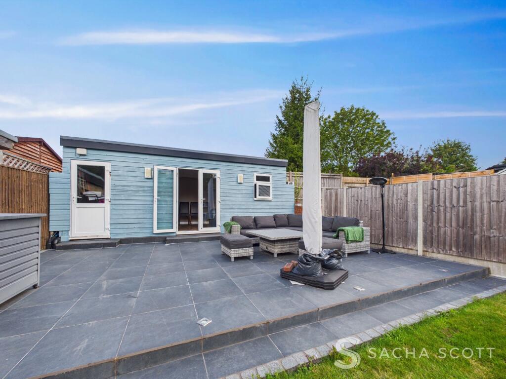 Log Cabin &amp; Family Area