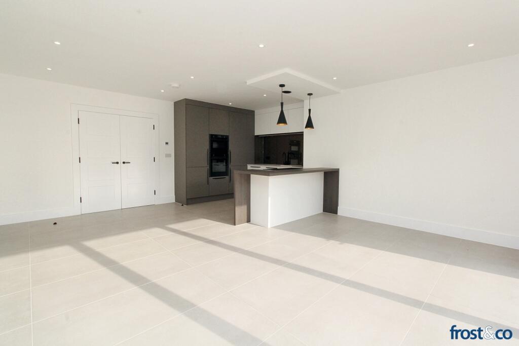 Lounge Kitchen