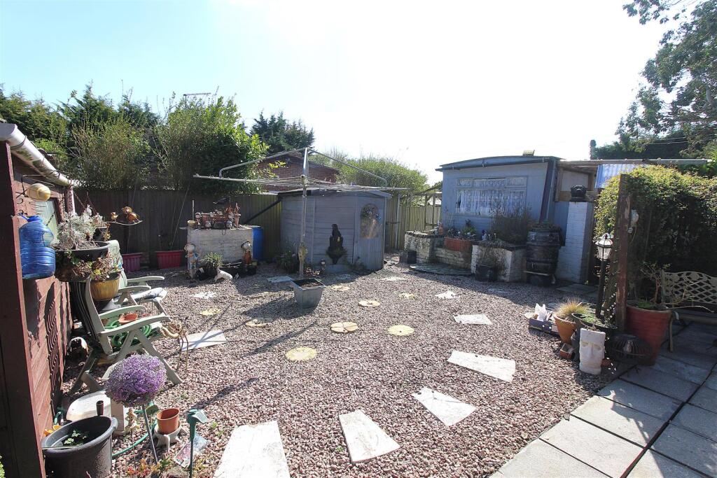 garden 2.3.JPG
