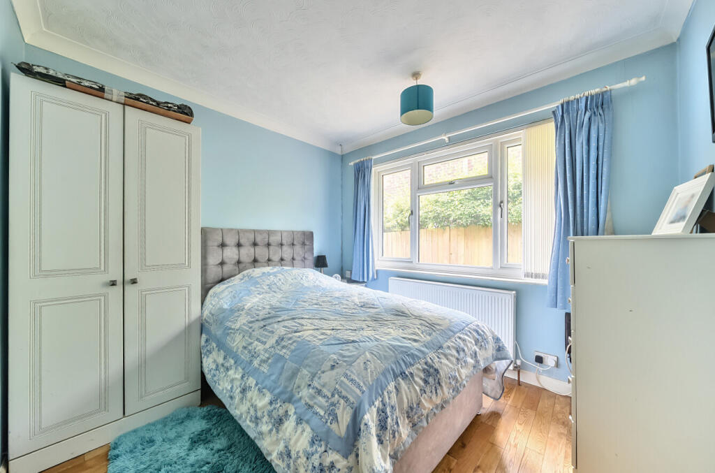 1305290-27-6846d5...