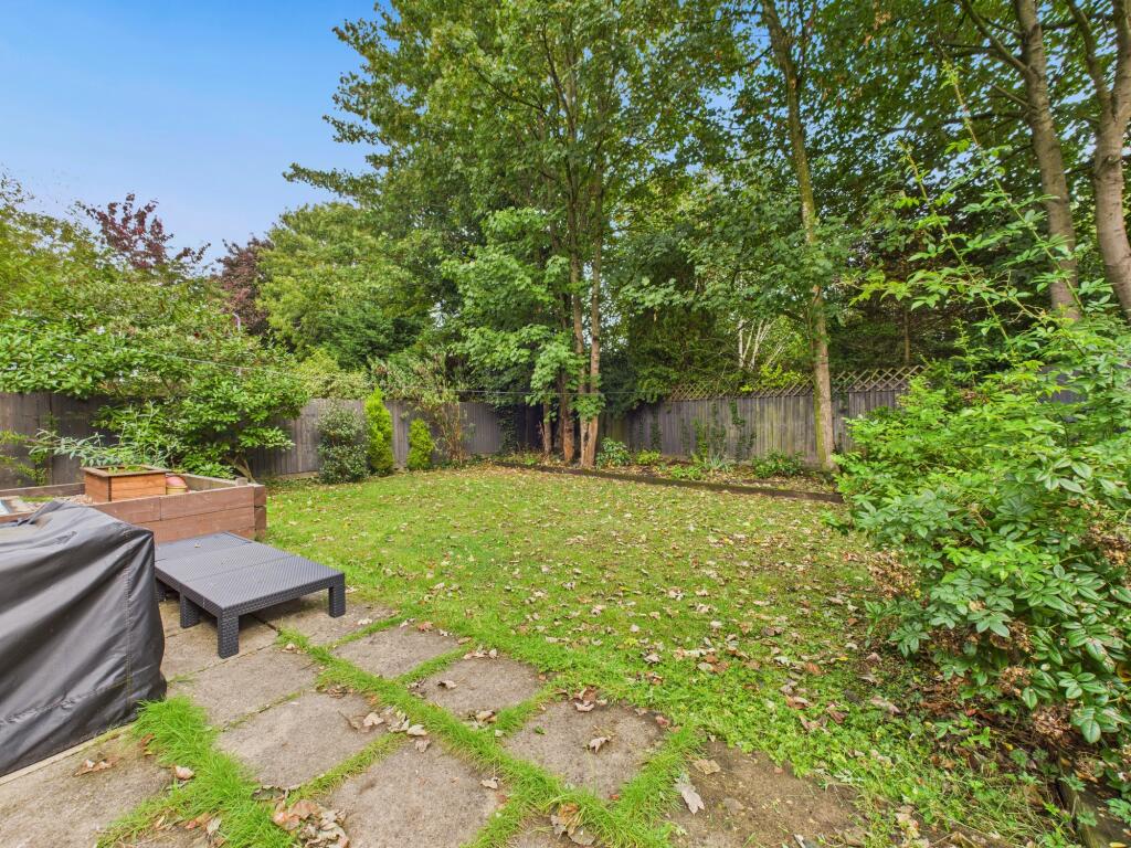 CAM05192G0-PR0138-STILL023