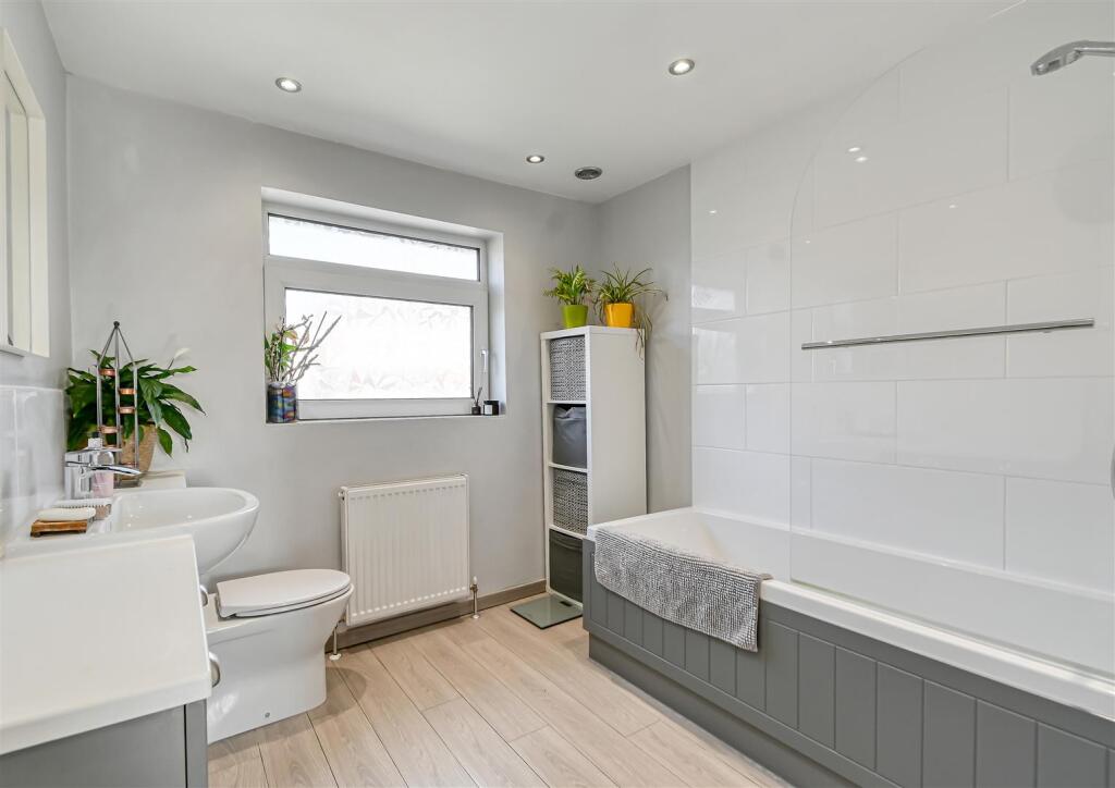 10 Goldstone Drive-13.jpg