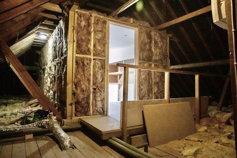 Access to loft room