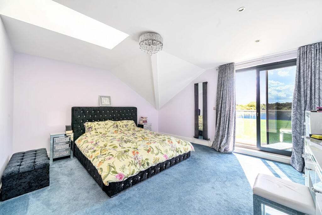 1347579-13-68bebf...