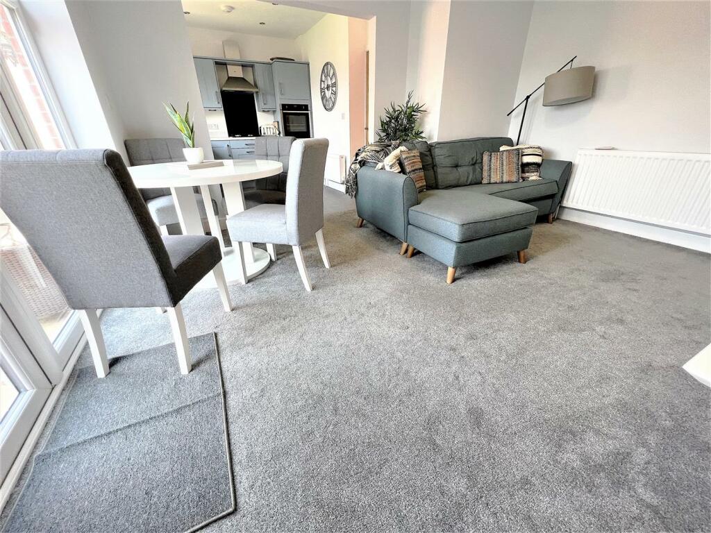 KITCHEN/DINING/LIVING AREA