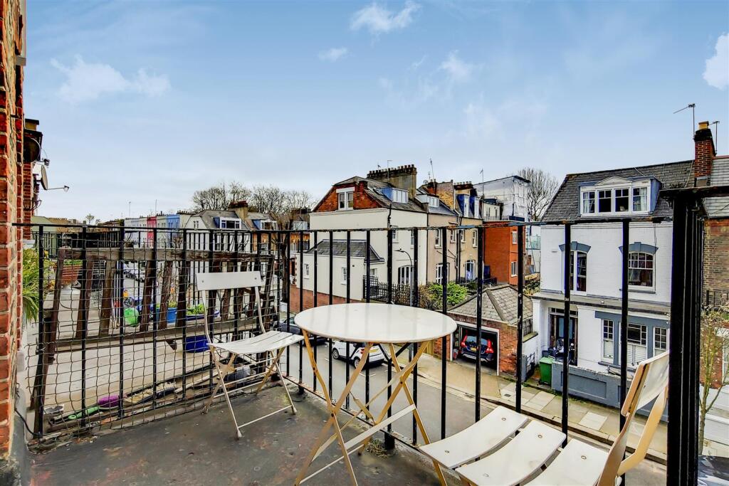 4_Terrace-0.jpg