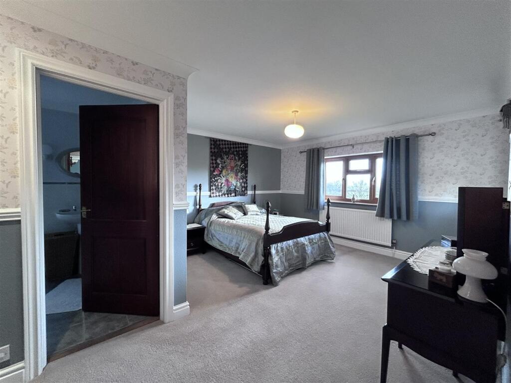 New bedroom photo.jpeg