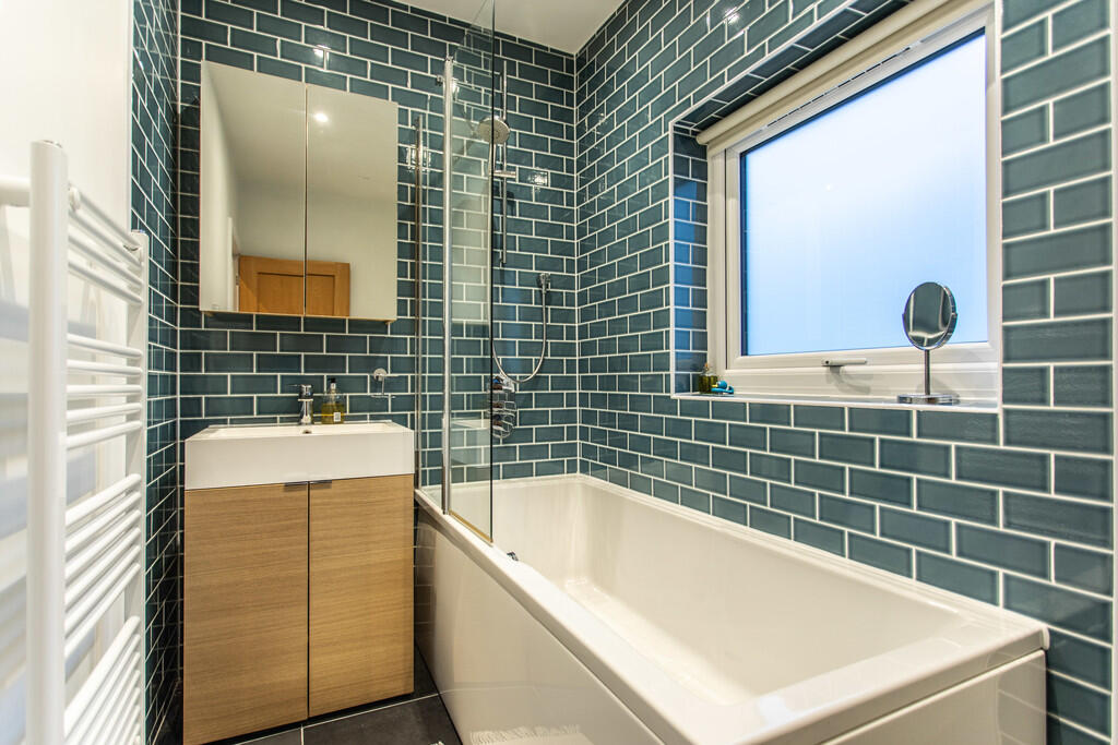 70 Braemore Road5...
