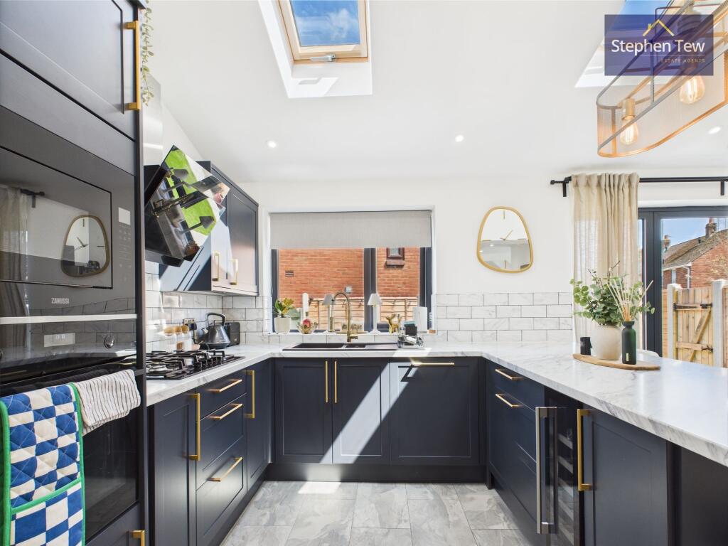 Living / Dining Kitchen