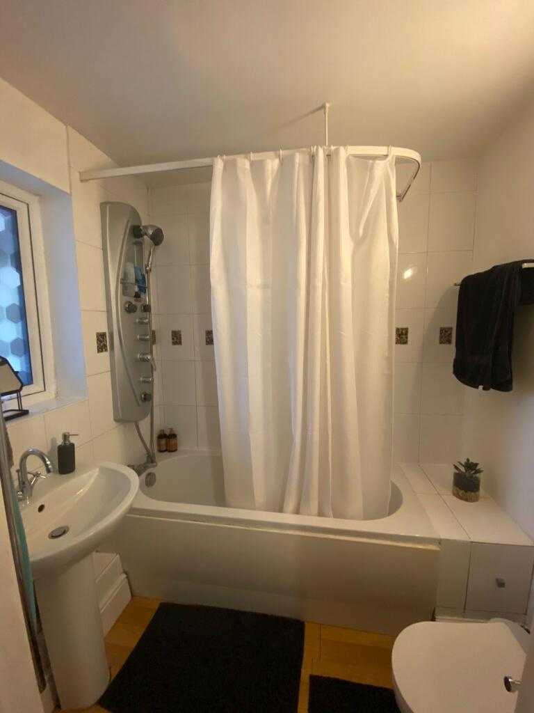 8 Bathroom