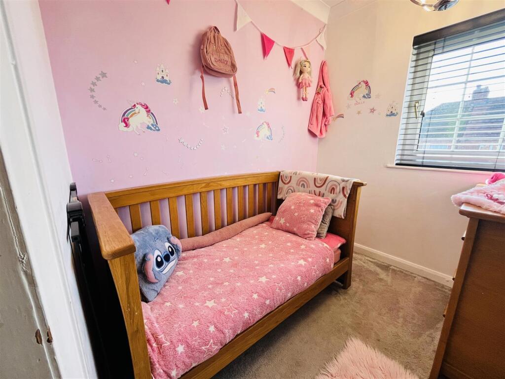 bed 3.jpg