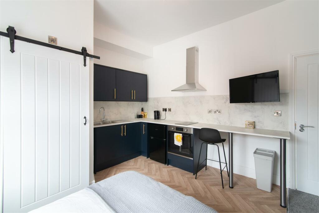 Room 3-11.jpg