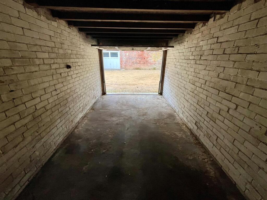 Middle garage to rear of 74 Pembroke Road, Clifton