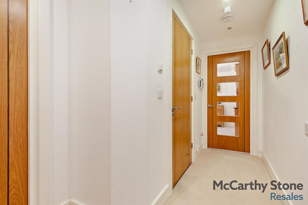 8636810-interior13-800.jpg