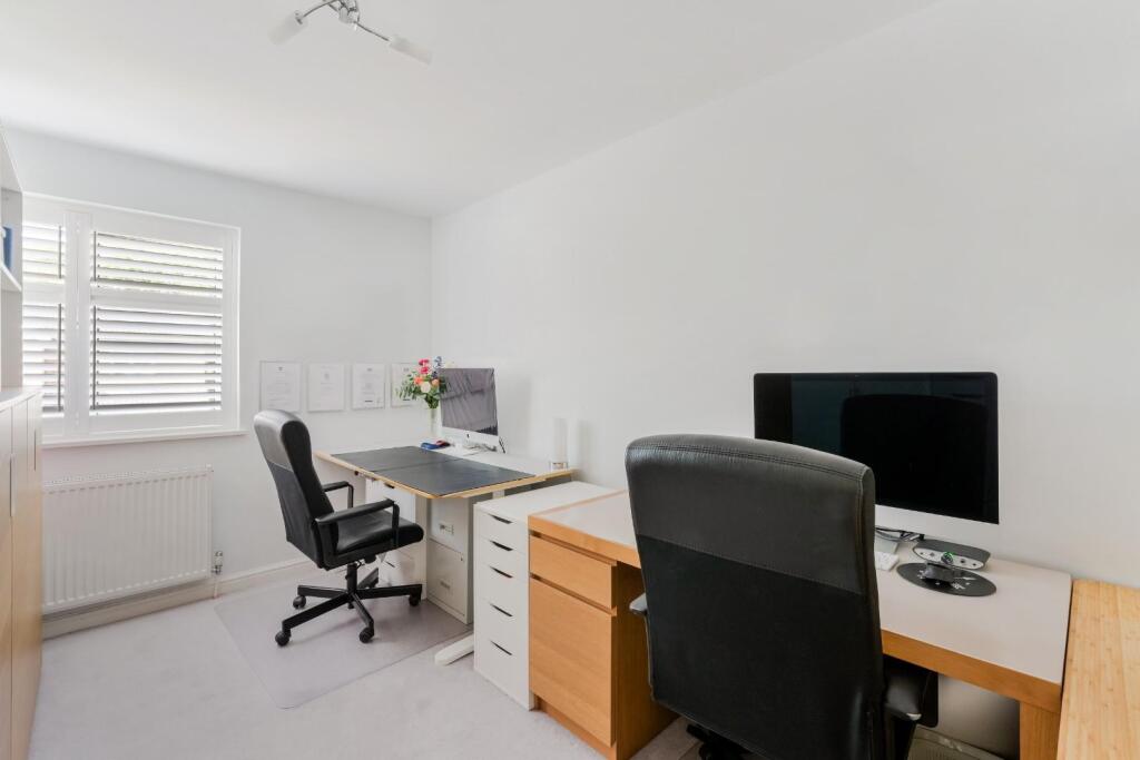 WHITEGATE WAY (15).jpg