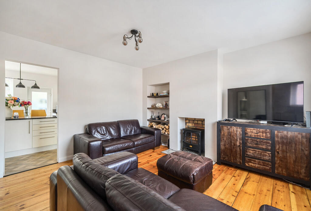 1372311-7-68f8ba5...