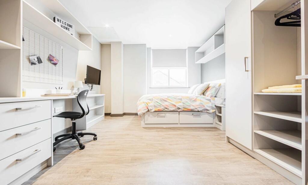 Monument-35-large-8-