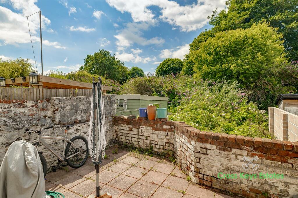 Rear Courtyard Garden