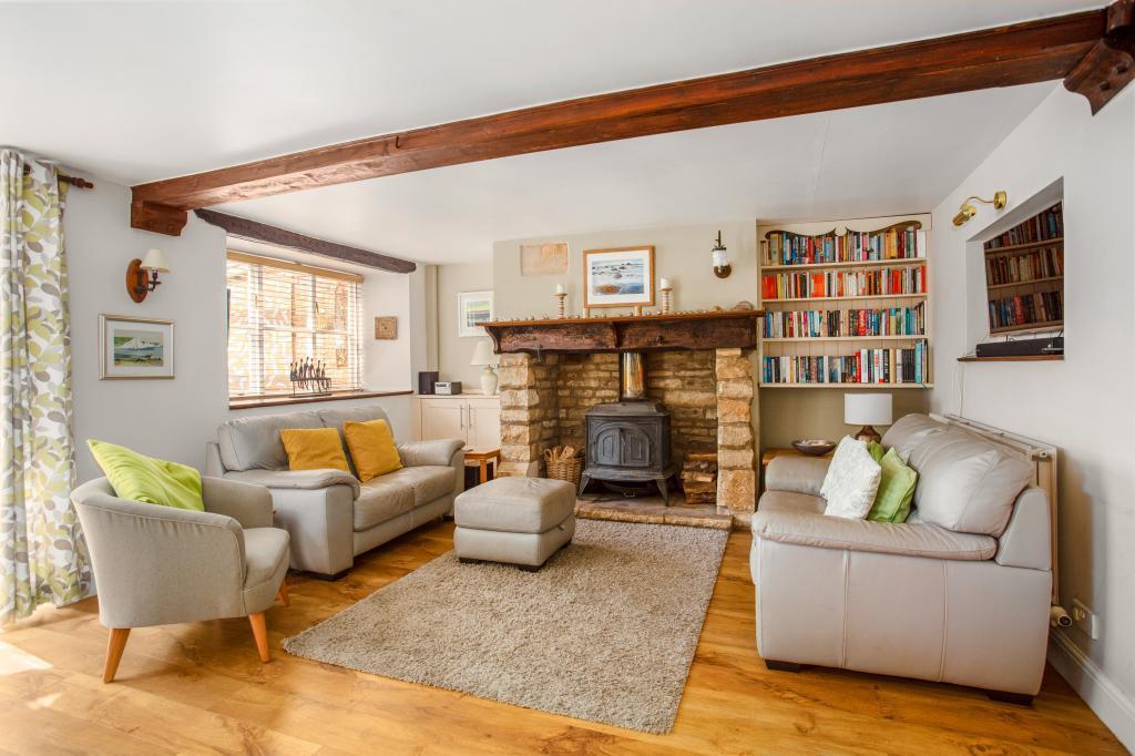 Stonehouse 303286 06 ENH.jpg