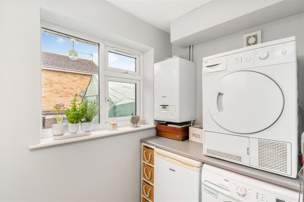 15 Ashlade, Middleton Cheney-15.jpg