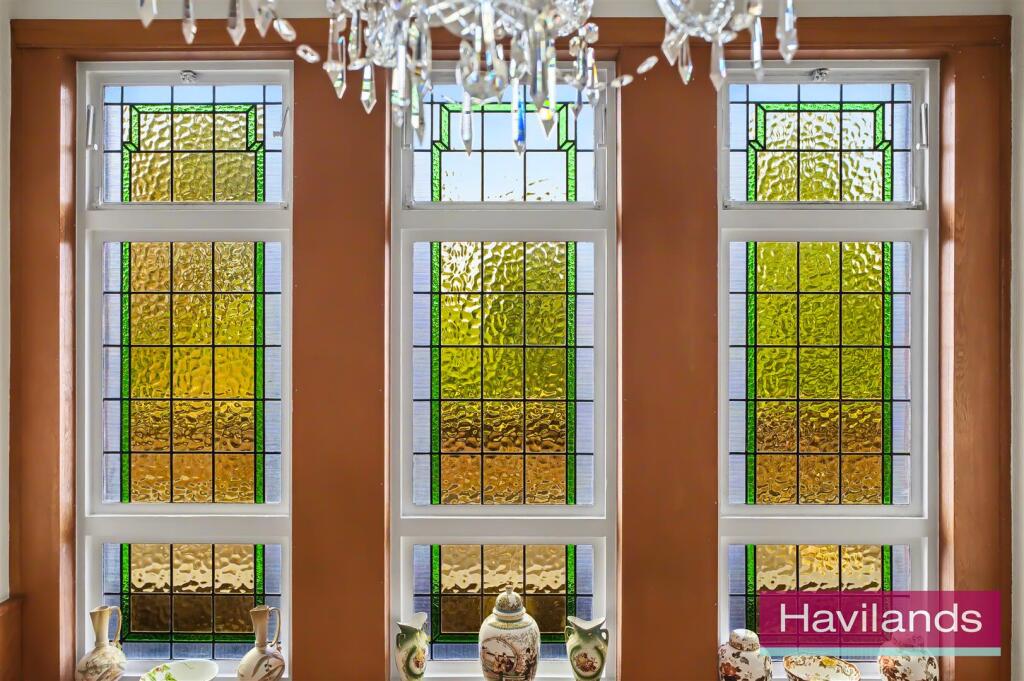 Cannon Hill N14 7DJ-18.jpg