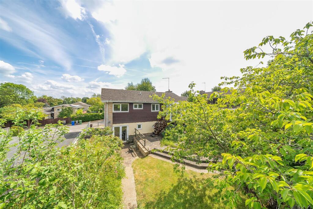 2 Pigeon Hill, Tiffield