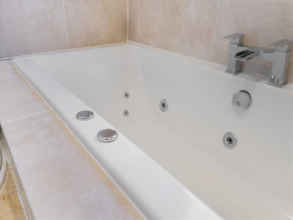 Bathroom (2)