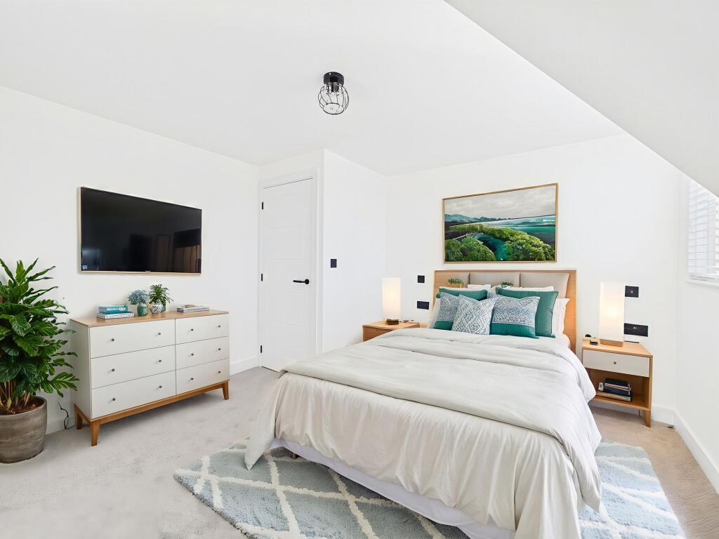 Principal Bedroom Suite (Virtually Furnished)