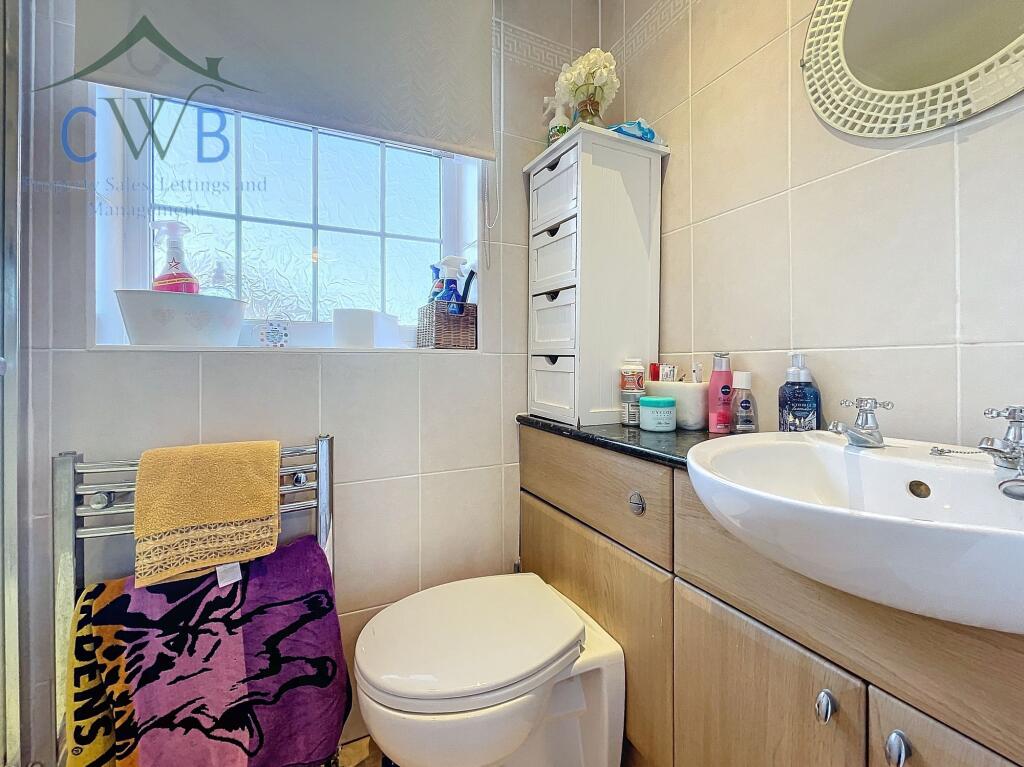 Ensuite shower room