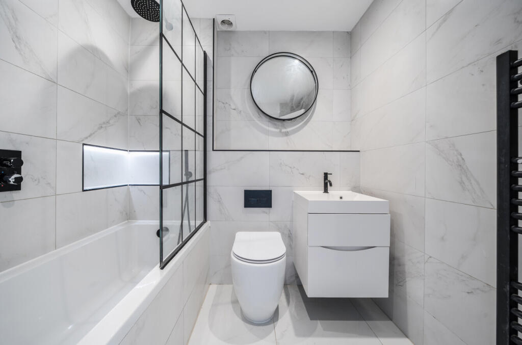 1354985-11-68c7d5...