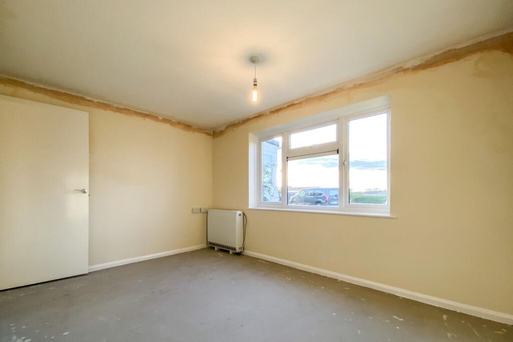35 Fairfield, Royal Wooton Bassett, Wiltshire, SN4 7HJ