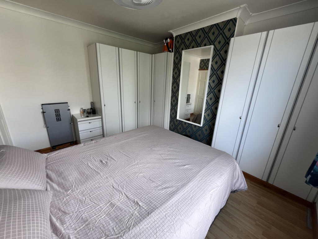 Bed 1