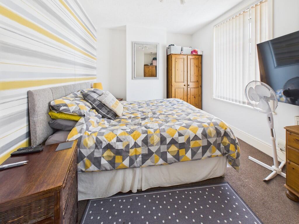 CAM05068G0-PR0040...