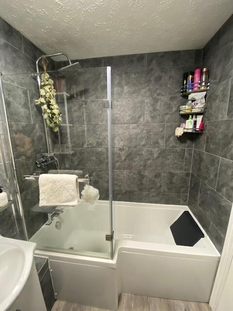 Bathroom (2)
