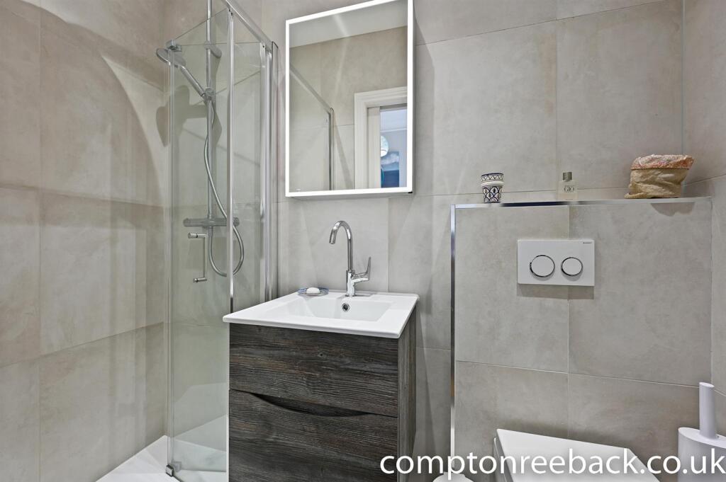 Leith Mansions - Ensuite3 (1).jpg