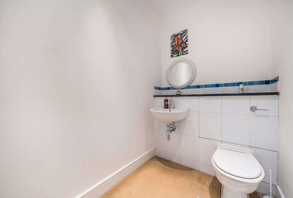 1353956-12-68c424...