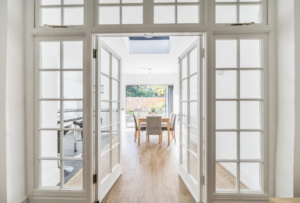 1344490-17-68b021...