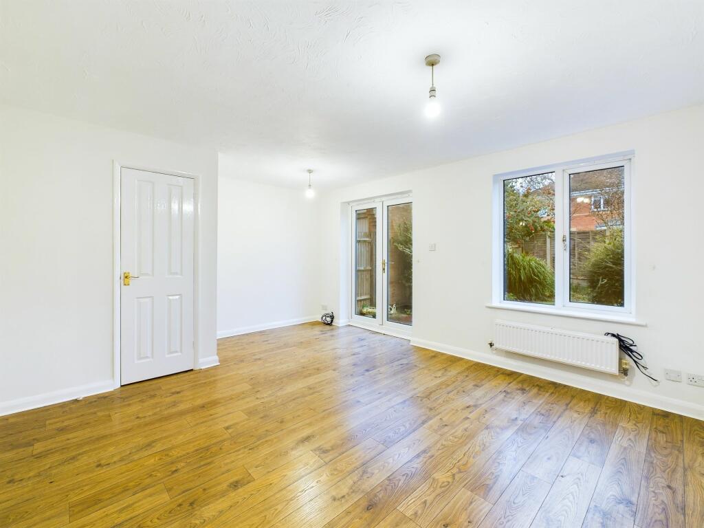 Sitting/Dining Room
