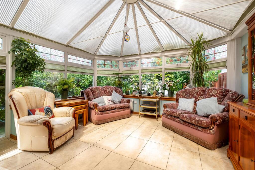 11 golf avenue (4).jpg