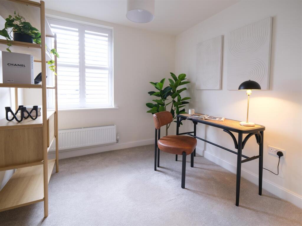 STUDY/PLAYROOM