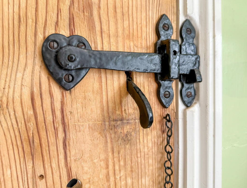 20250813_111627319_iOS_edited