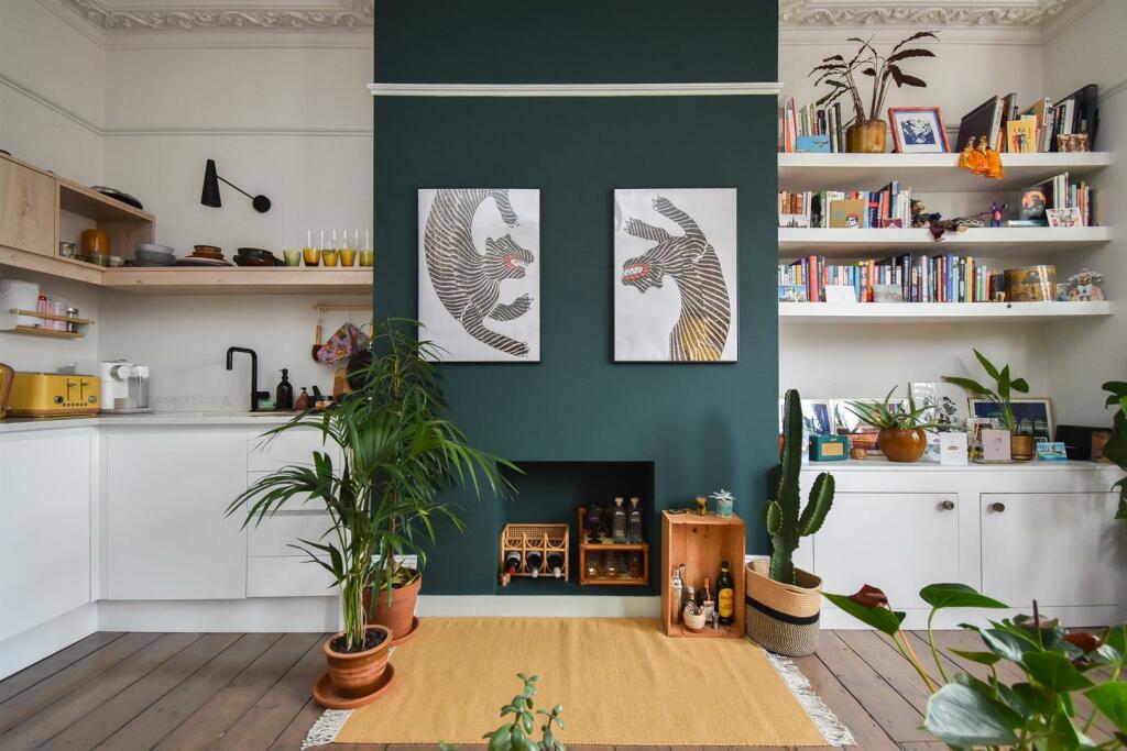 Living room &amp; kitchen